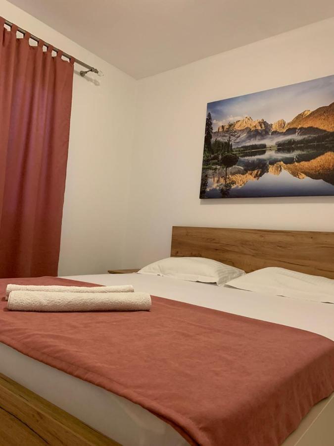 Apartments Marija Тиват Екстер'єр фото