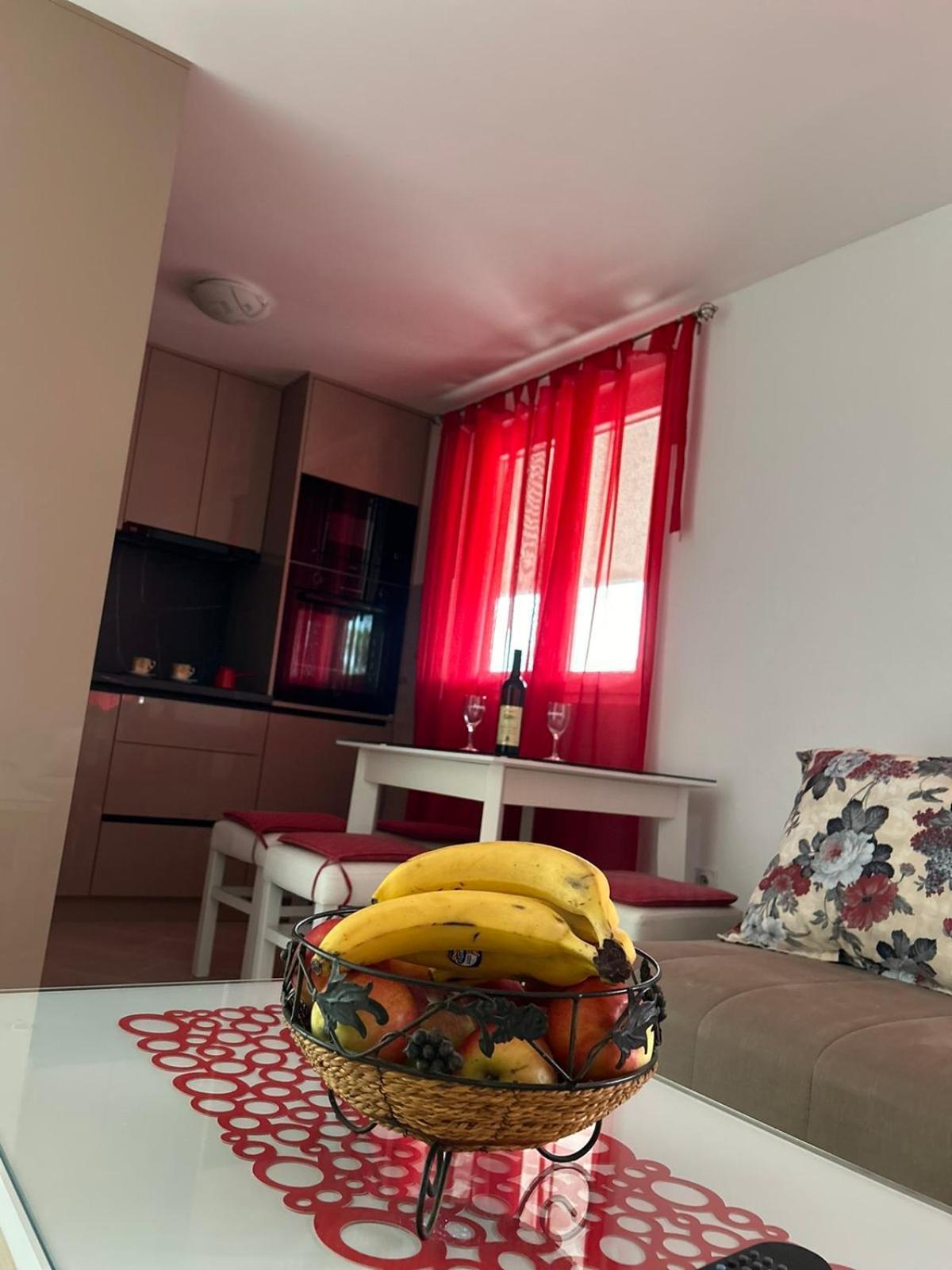 Apartments Marija Тиват Екстер'єр фото